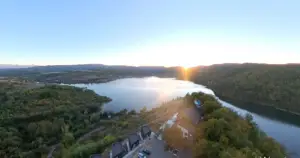 Drumul care înconjoară Lacul Cinciș, modernizat cu peste 26 de milioane de lei