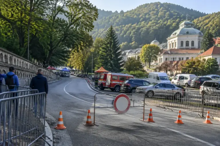 Geoagiu: restricții pentru concursul auto, consultații gratuite și lucrări în Aurel Vlaicu
