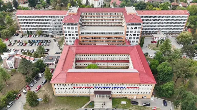 Lucrările de la Spitalul Municipal Hunedoara se apropie de finalizare